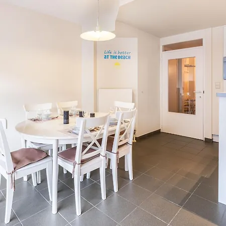 In St Idesbald With Sea Views Appartement